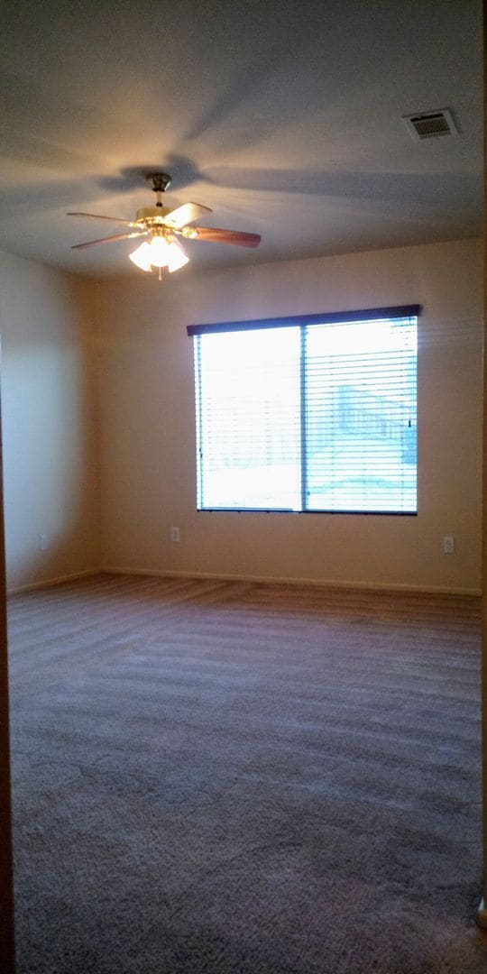 Building Photo - Four bedroom in Desert Vista Community