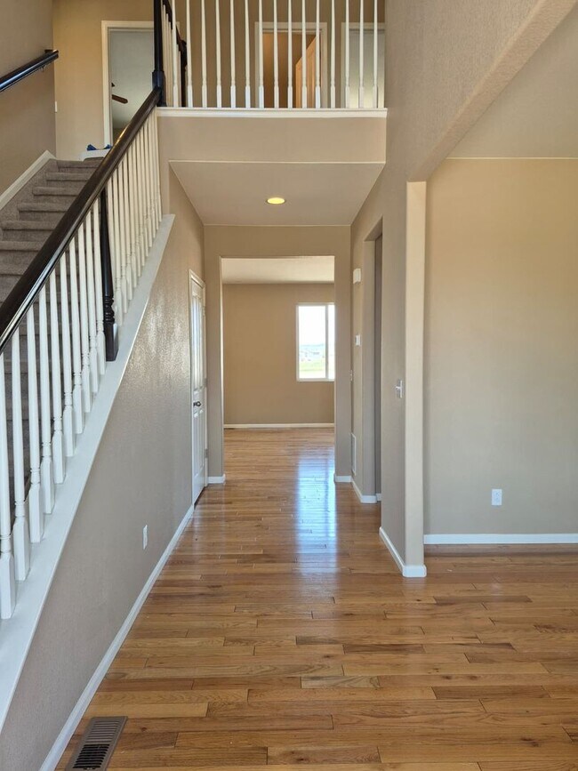 Building Photo - Spacious 5-Bed Home in Banning Lewis Ranch – Mountain Views