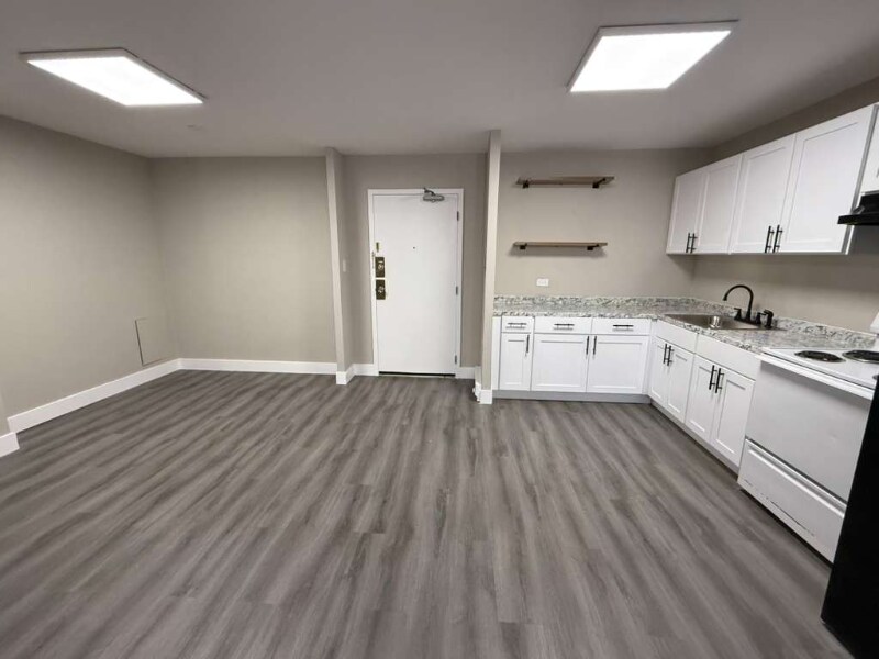 Building Photo - 1112 Riverside Ave.