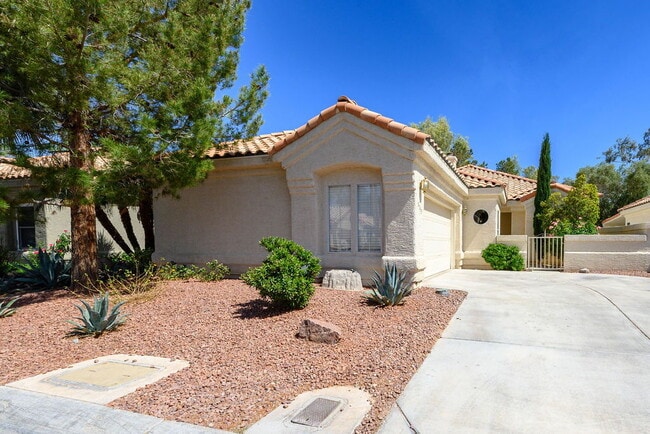 Building Photo - "Discover Comfort & Style: Spacious 3-Bedroom, 2-Bath Home in Las Vegas, NV!"