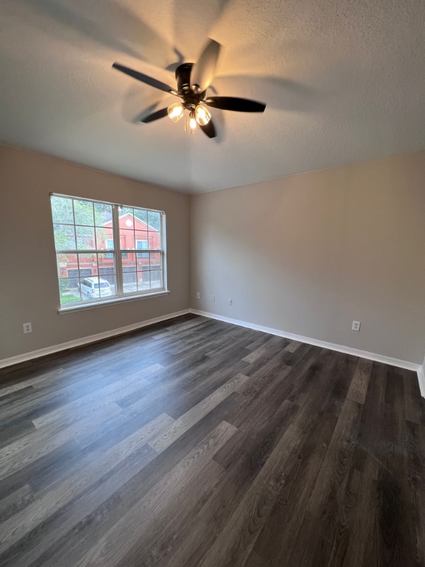 Building Photo - 3211 Pine Oak Trail