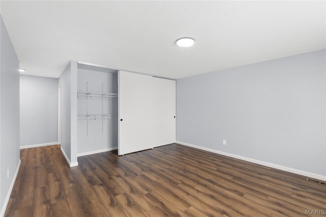 Building Photo - 606 Rue Montand Dr