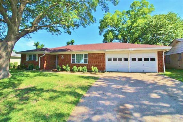 Primary Photo - 1217 Lyric Dr