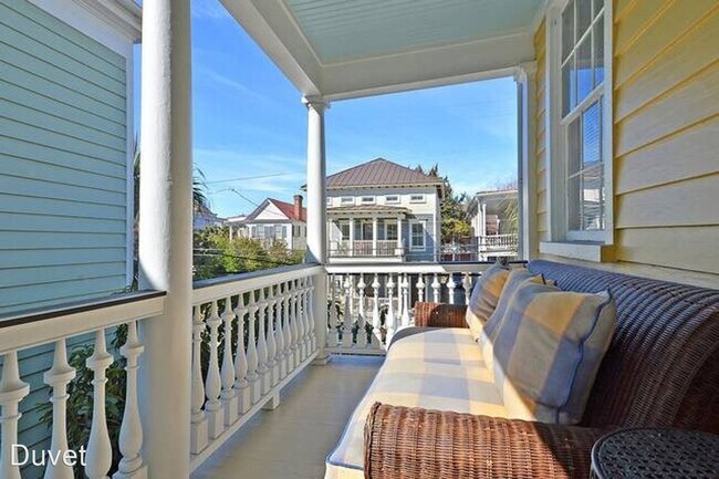 Building Photo - 75 Spring St