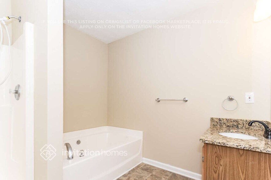 Building Photo - 1638 Boxcar Pl NE