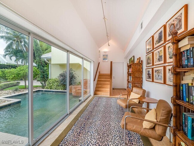 Building Photo - 883 Galleon Dr