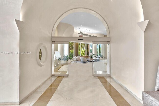 Building Photo - 19355 Turnberry Way