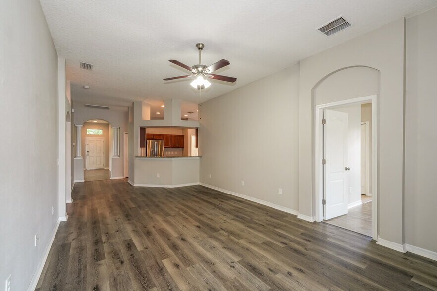 Building Photo - 7442 Citrus Blossom Dr