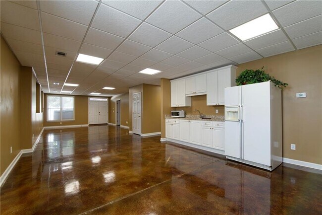 Building Photo - 3495 Mill Bridge Dr