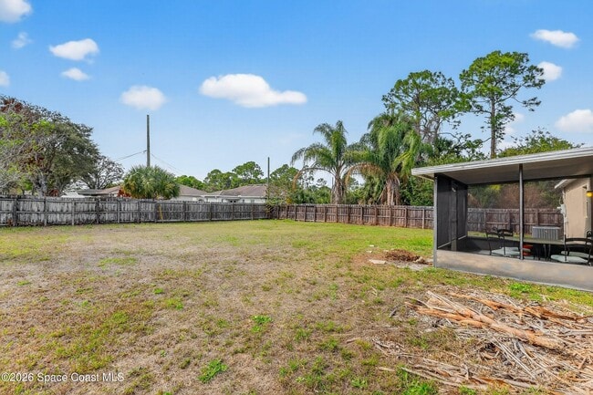 Building Photo - 352 Jacaranda Ave NW