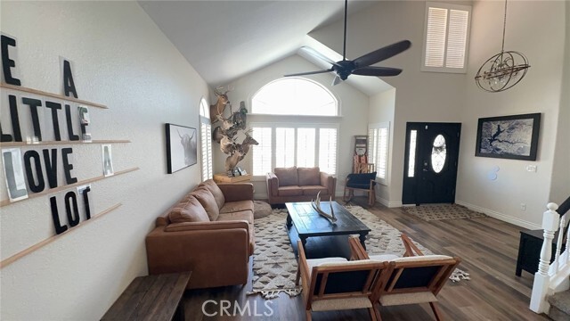 Building Photo - 30537 Longhorn Dr