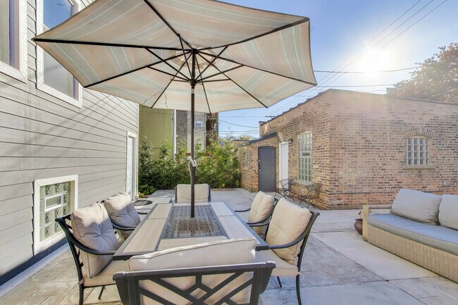 Building Photo - 6542 N Newgard Ave