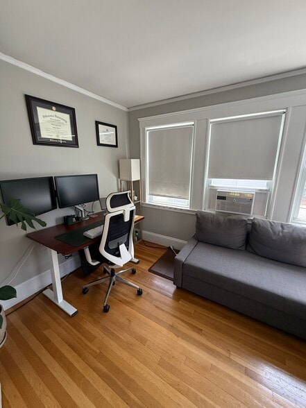 Building Photo - 56 Trapelo St
