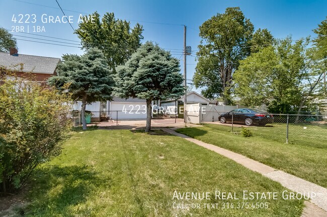 Building Photo - 4223 Grace Ave