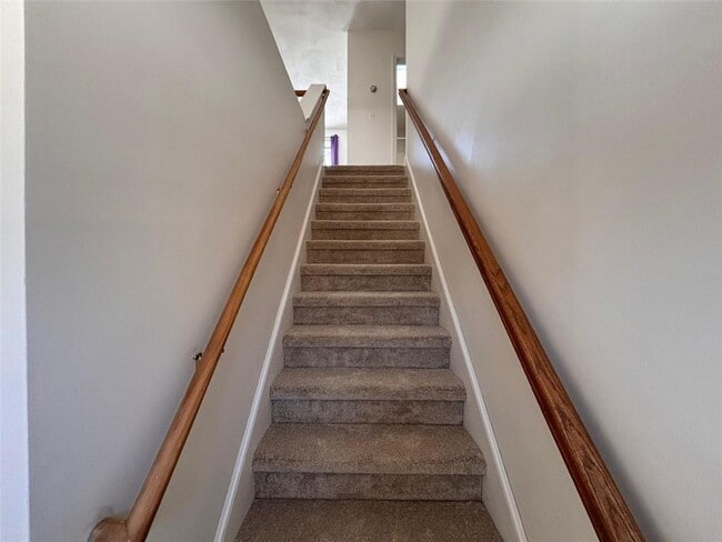 Building Photo - 100 Clinton Dr