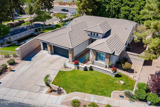 Building Photo - 194 W Sunburst Ln