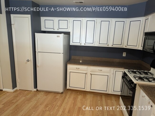 Building Photo - 3712B Steppes Ct