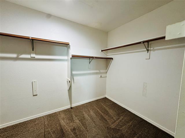 Building Photo - 2762 Hillview Dr