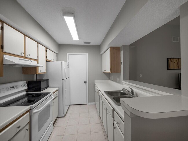 Building Photo - 815 Boynton Beach Blvd