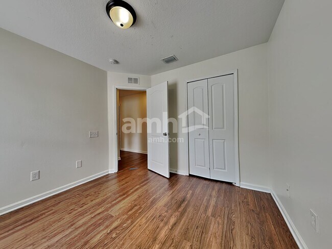 Building Photo - 11340 Misty Isle Ln