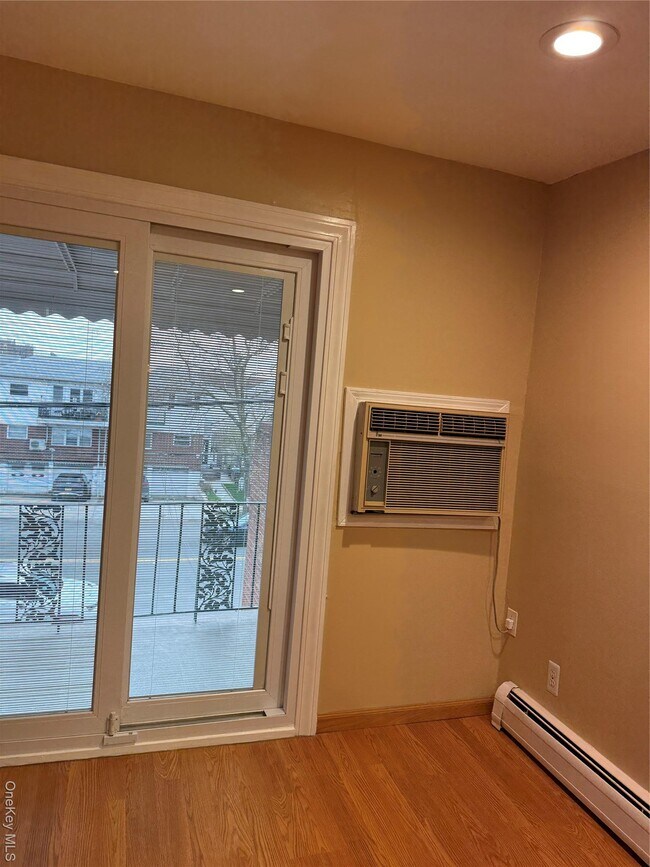 Building Photo - 83-13 149th Ave