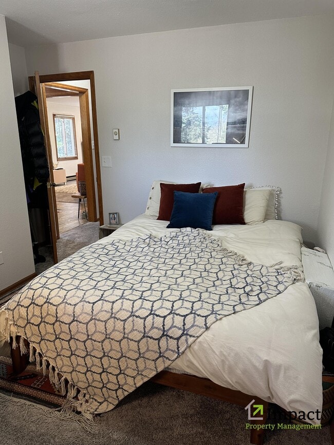 Building Photo - 2510 Plumtree Grove