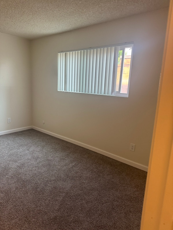 Building Photo - 986 5th Ave