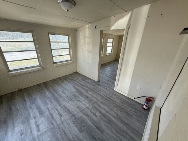 Building Photo - 925 Ponce De Leon Blvd