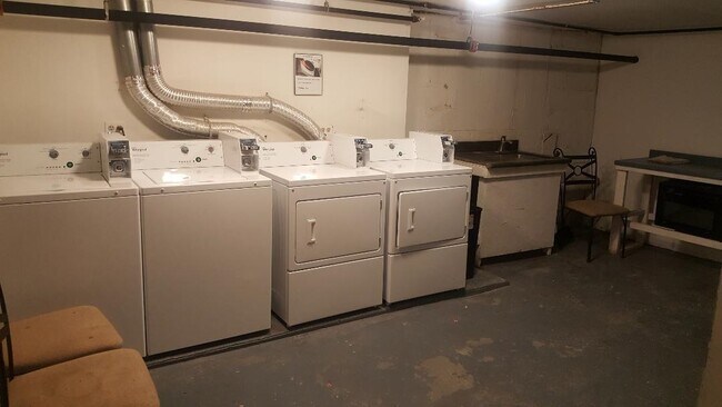 Building Photo - 128 Prospect Ave