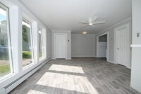 Building Photo - 230 Farewell Ave