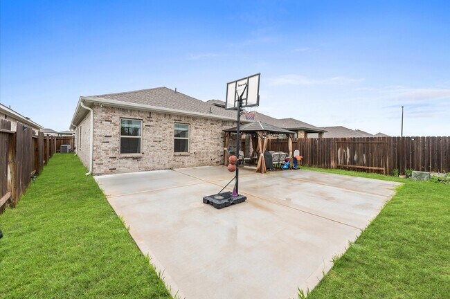 Building Photo - 23026 Undertaken Path