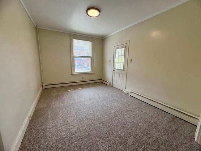 Building Photo - 539-541 S Market St