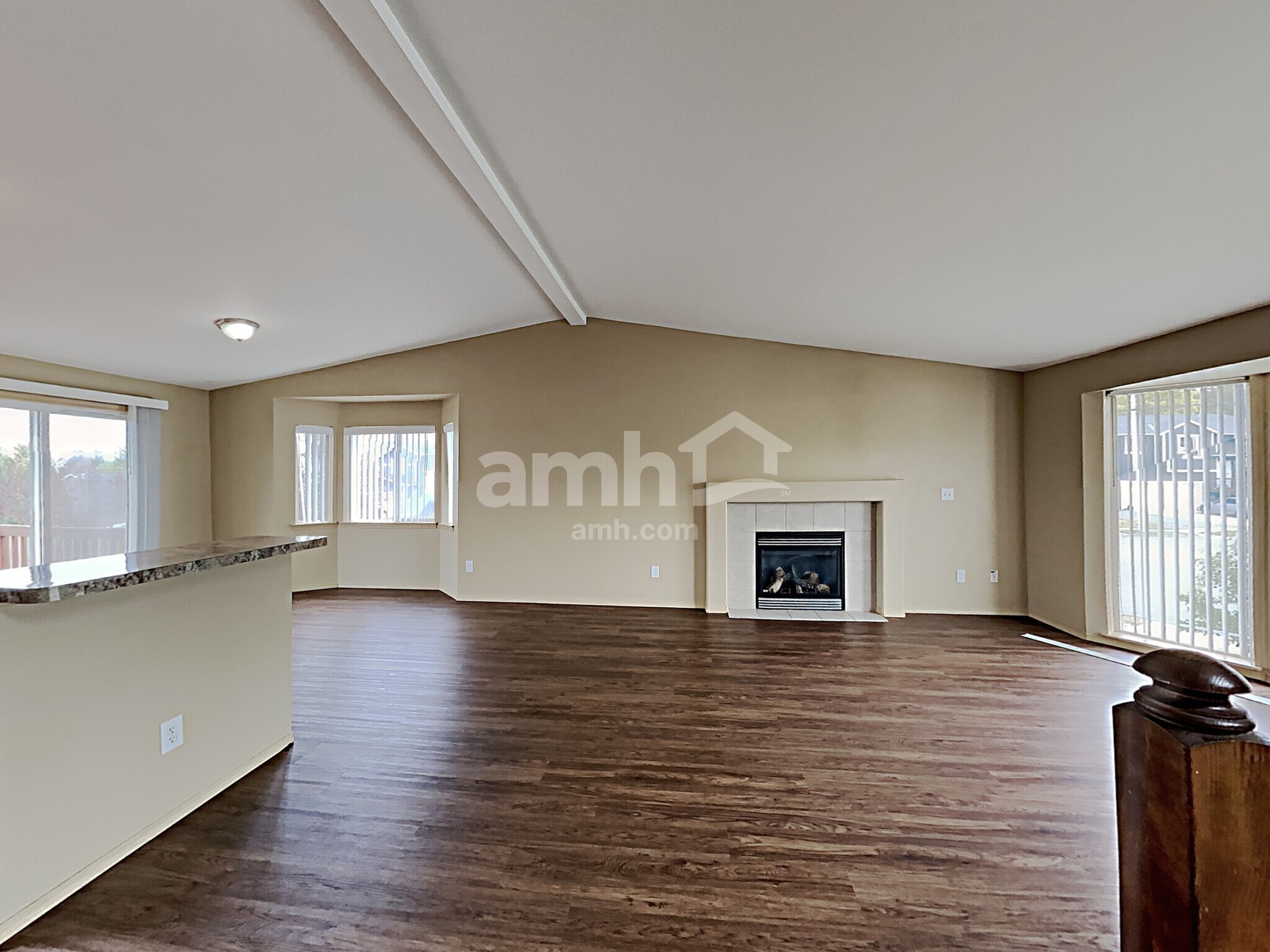 Building Photo - 17508 73rd Ave NE