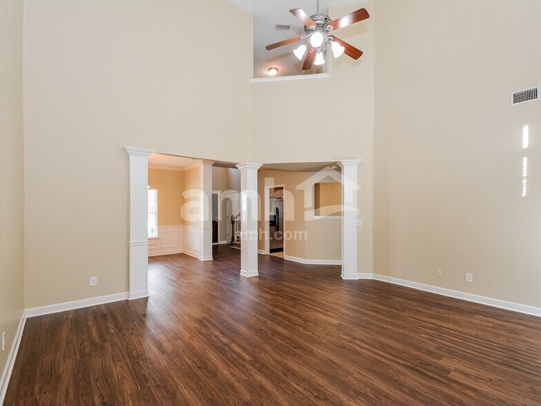 Building Photo - 1108 Tiger Woods Way