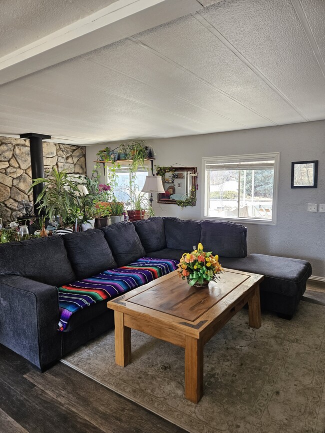 Building Photo - 4622 Grand Canyon Dr