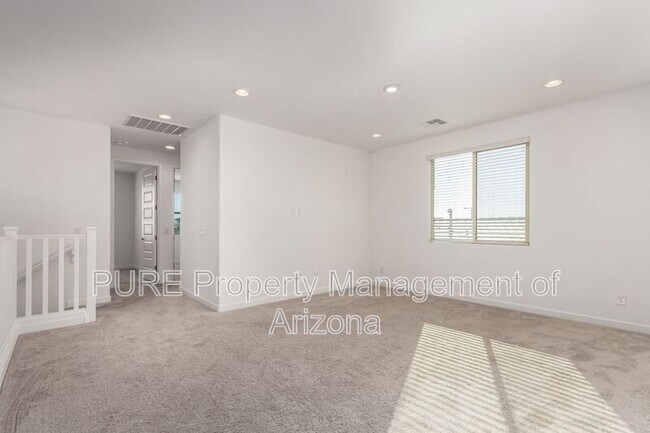 Building Photo - 9206 W Roma Ave