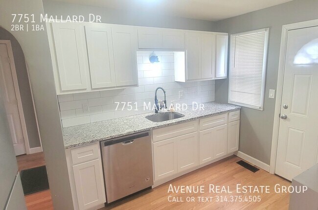 Building Photo - Recently Remodeled Home in Hanley Hills!