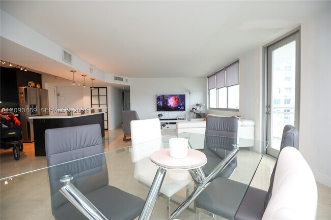 Building Photo - 7135 Collins Ave