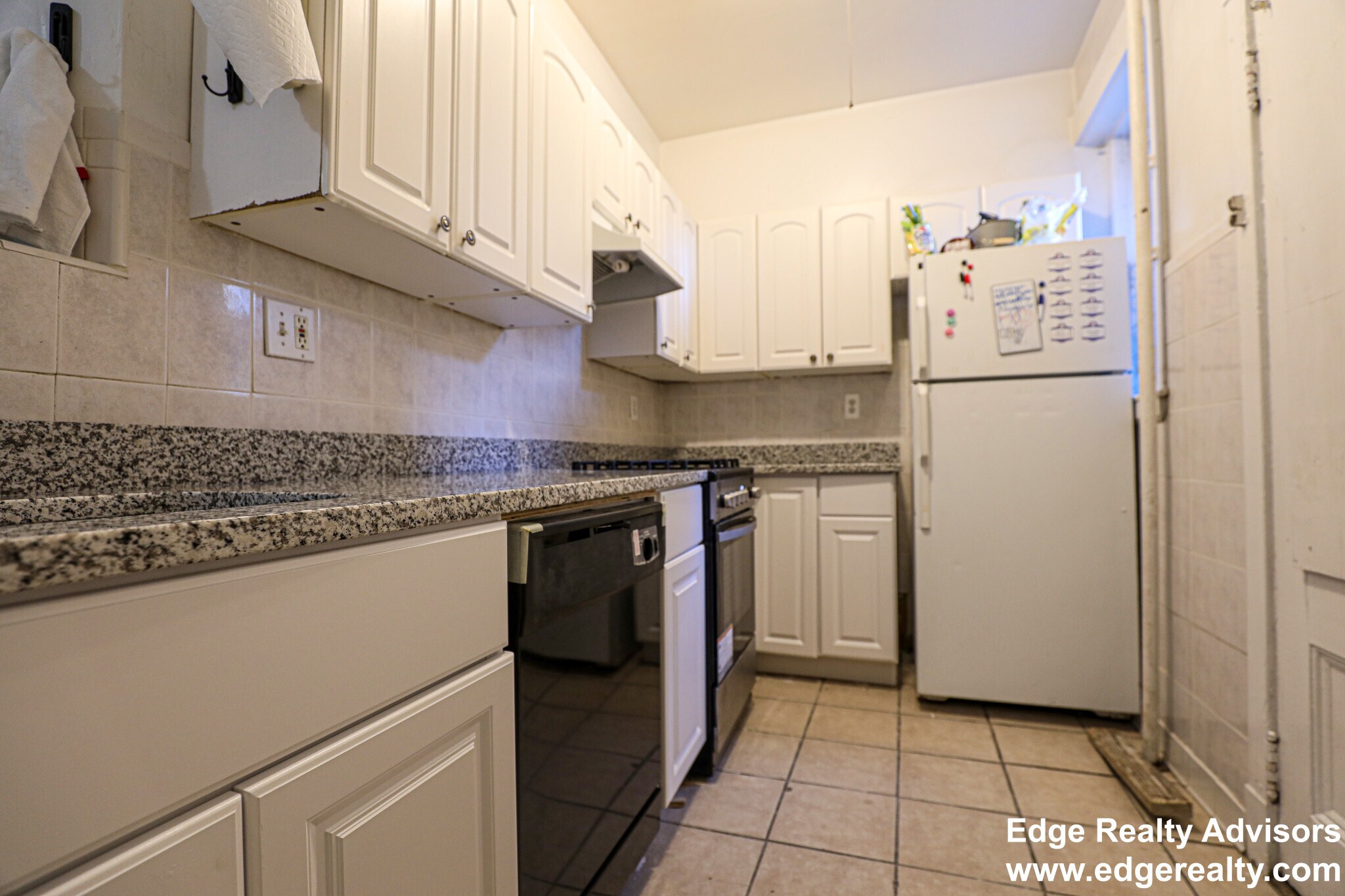 Building Photo - 115 Freeman St