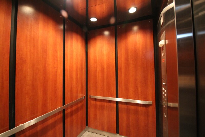 Building Photo - 533 Cambridge St