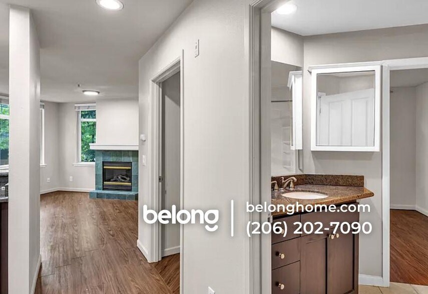 Building Photo - 611 Highland Dr