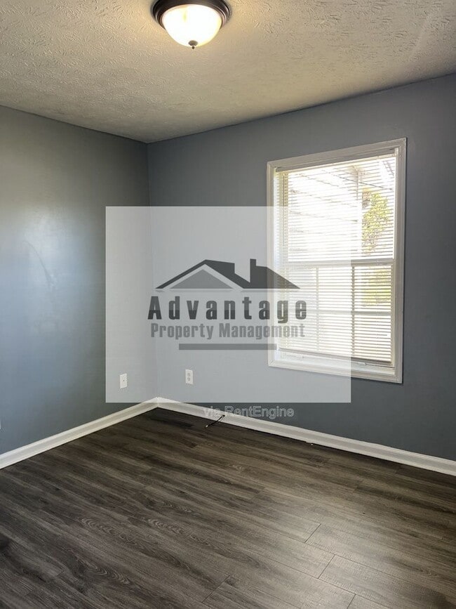 Building Photo - 9449 Cypress Ln