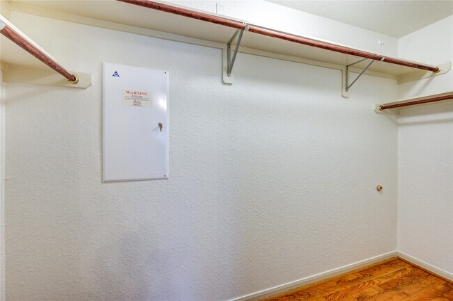 Building Photo - 46 Drifting Shadows Cir