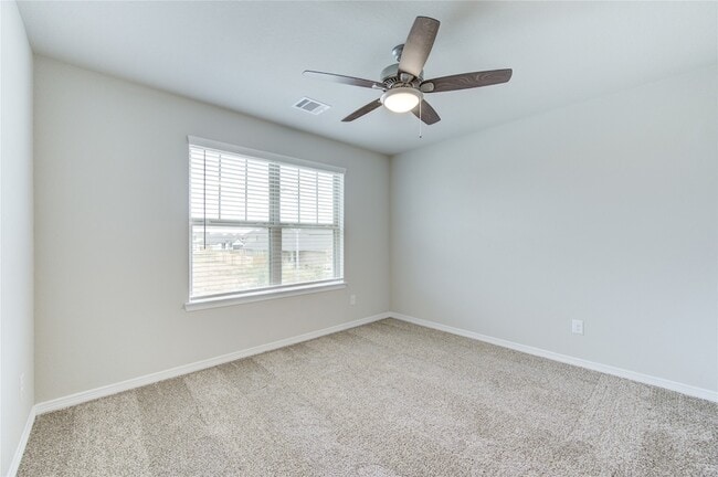 Building Photo - 812 Laguna Grn Ln