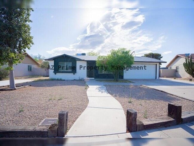 Building Photo - 3142 N 78th Dr
