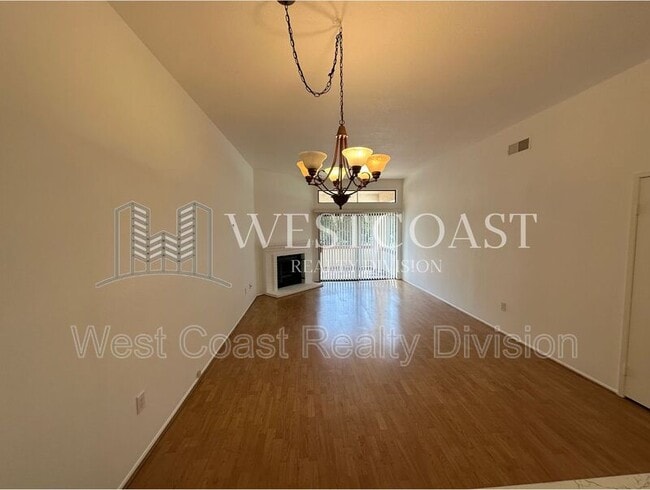 Building Photo - 2823 Andover Ave