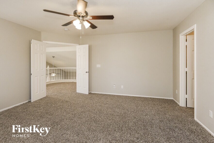 Building Photo - 10221 Kermode Ct