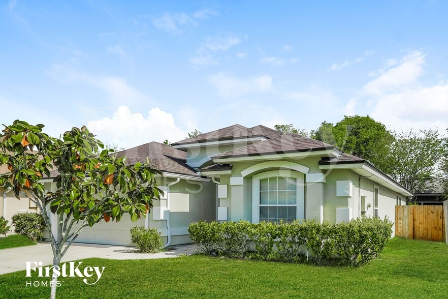 Building Photo - 2424 Willowbend Dr