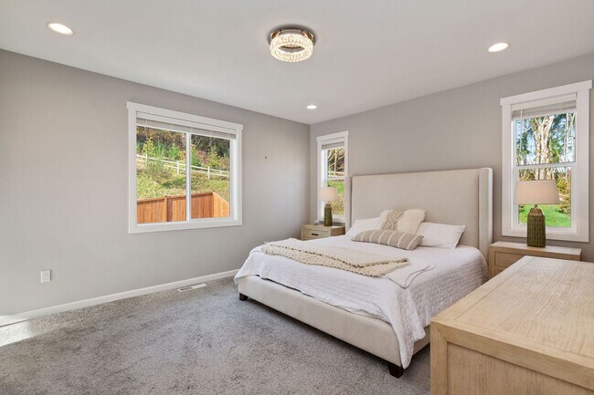 Building Photo - Newly Remodeled 4bed/2.5bath Home in Gig Harbor!