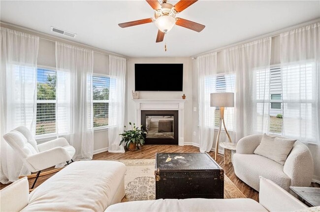 Building Photo - 175 Madison Bend